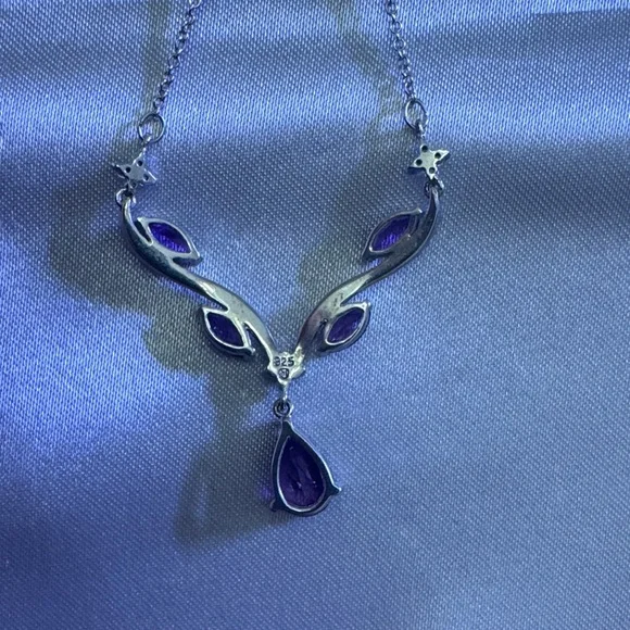 Elegant Sterling Silver .925 & Amethyst  Necklace - Picture 3 of 4
